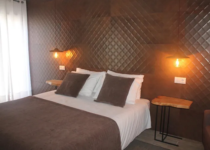 Guilhim 3* 纳扎雷