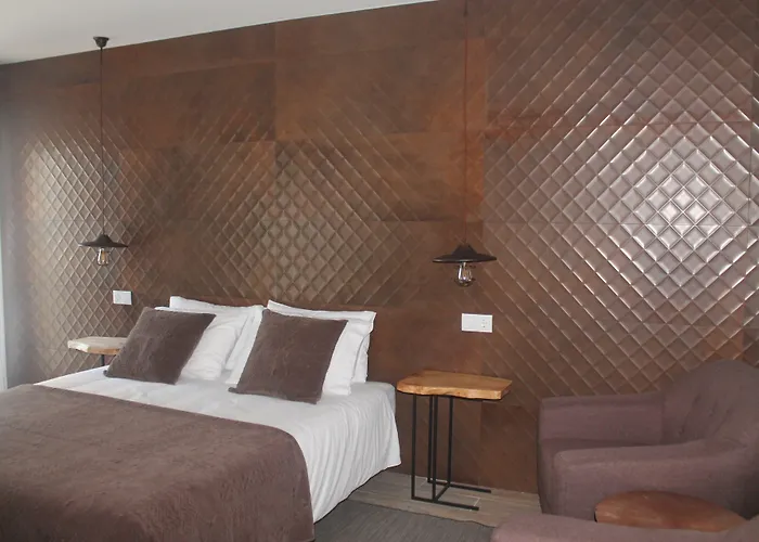 Guilhim 3* 纳扎雷