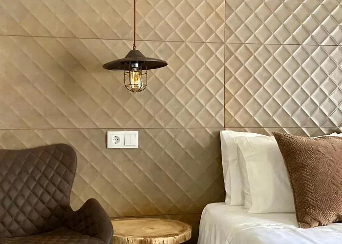 Guilhim 3* 纳扎雷